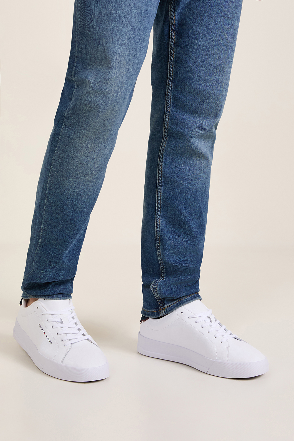 נעלי סניקרס